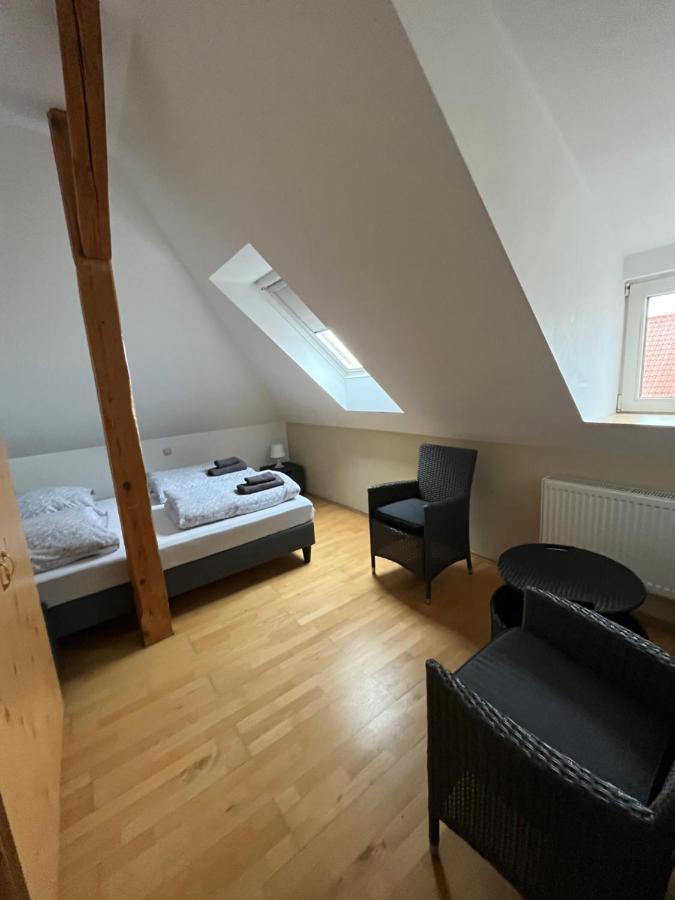 Doppelzimmer, Tv- Bad, Kuehlschrank- Parkplatz-17 Meine Exterior photo