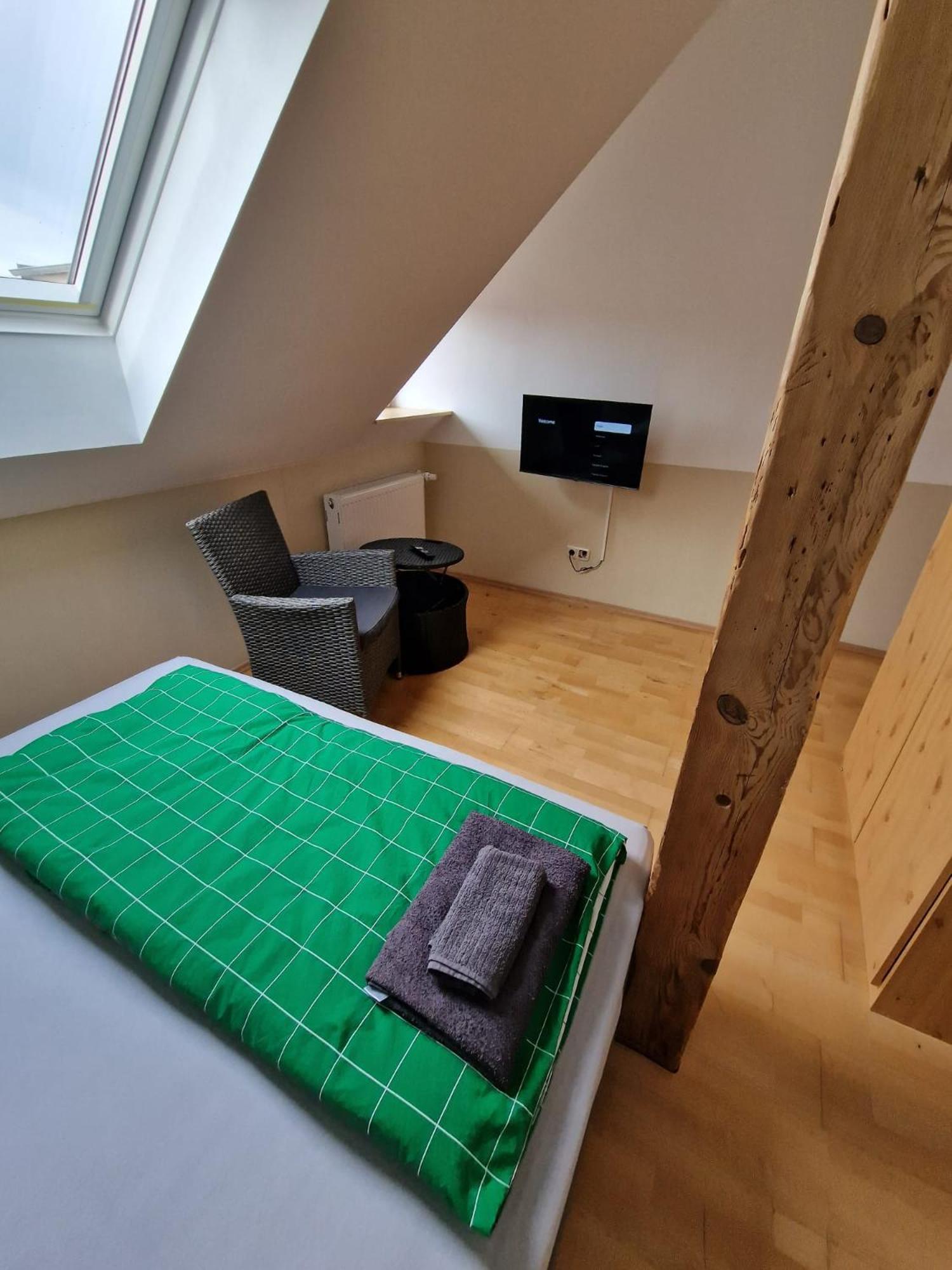 Doppelzimmer, Tv- Bad, Kuehlschrank- Parkplatz-17 Meine Exterior photo